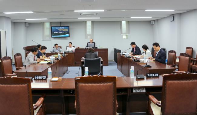 2014년 7월 25일 215회 행정재경위원회 1차