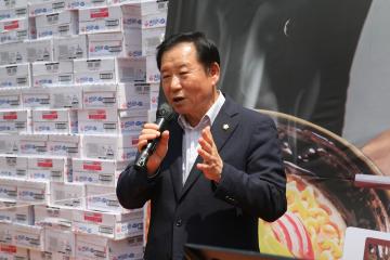 2025년 왕성교회 사랑의 라면 나눔 전달식