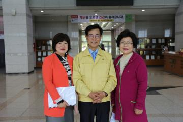 강릉시청 산불 피해 이재민 돕기 성금 기탁