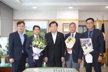 제8회 전국동시지방선거 당선자 방문
