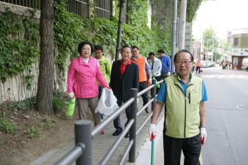 성현동 아침청소